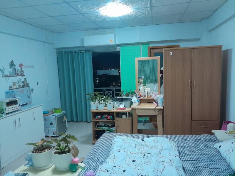 ขายคอนโด 29.5 ตรม.โครงการบ้านเอราวัณ ซอยแจ้งวัฒนะ 10 เดินทางสะดวกใกล้รถไฟฟ้าสายสีแดงและสีชมพู ใกล้ศูนย์ราชการแจ้งวัฒนะราคาขาย 670,000 บาท รวมโอนติดต่อคุณแวว 087-6698947 (เจ้าของ)คุณพร โทร/ไลน์ 0938091444ขายคอนโด 29.5 ตรม. 1 ห้องนอน 1 ห้องน้ำ โครงการบ้านเอราวัณ ซอยแจ้งวัฒนะ 10มีที่จอดรถ มีลิฟท์ ชั้น 8 วิวโล่ง ติดแอร์ใหม่ 12,000 btuขายพร้อมเฟอร์นิเจอร์ โต๊ะ เตียง ที่นอน 5 ฟุต ตู้เย็น เคาน์เตอร์ค