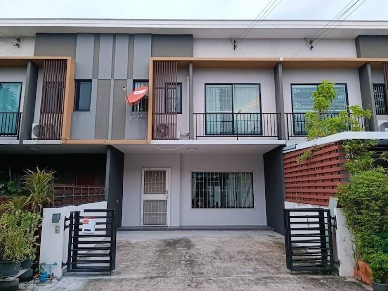 PL-HR3147 ให้เช่า-ขาย ทาวน์โฮม2ชั้น เดอะคอนเนค ดอนเมือง-เทิดราชัน ที่ดิน 18 ตร.ว.พื้นที่ใช้สอย 119 ตร.ม.3 ห้องนอน มี2ห้องน้ำ 