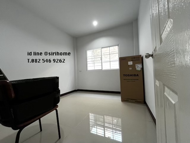 ขายนิราวิลล์ ไอริช ทาวน์โฮม ผนังอิฐมอญ ลงเสาเข็มทั้งหลัง 4นอน 3น้ำ สังคมส่วนตัว มีคลับเฮ้าส์