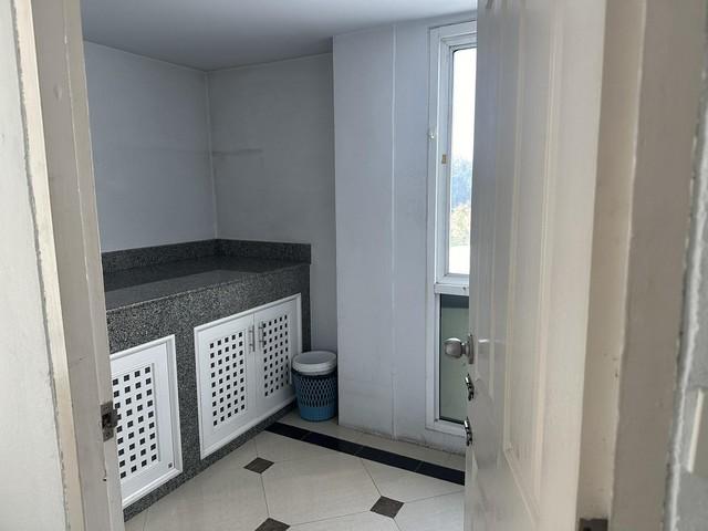 BH2740 ให้เช่าอาคารออฟฟิศ 5 ชั้น มีลิฟท์ ย่านนวลจันทร์ ใกล้เลียบด่วนรามอินทรา