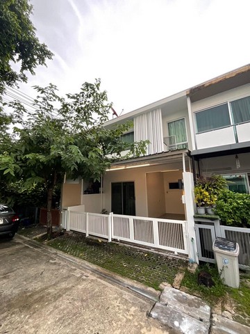 [B880]ให้เช่า 22k ทาวน์โฮม นาคนิวาส 48 แยก 14-1 โครงการ เดอะ แพลนท์ ซิตี้ ลาดพร้าว 71 The Plant Citi ใกล้รถไฟฟ้า และทางด่วนทาวน์โฮม 2 ชั้น  21 ตร.วา พื้นที่ใช้สอย 110 ตร.ม 3 ห้องนอน 2 ห้องน้ำ 2 ที่จอดรถ22,000.-/เดือน สัญญาขั้นต่ำ 1 ปี ประกัน 2 เดือน ล่วงหน้า 1 เดือนTEL: 095-940-6781 LINE: @500lkyco https://lin.ee/r1A21Uzพิกัด : https://goo.gl/maps/7UtZwkUxJC2W89YT7การเดินทาง- ทางด่วนฉลองรัช รามอินทรา – อาจณรงค์- ถนนลาดพร้าว (รถไฟฟ้าสายสีเดหลือง)- ถนนรัชดา (รถไฟฟ้า