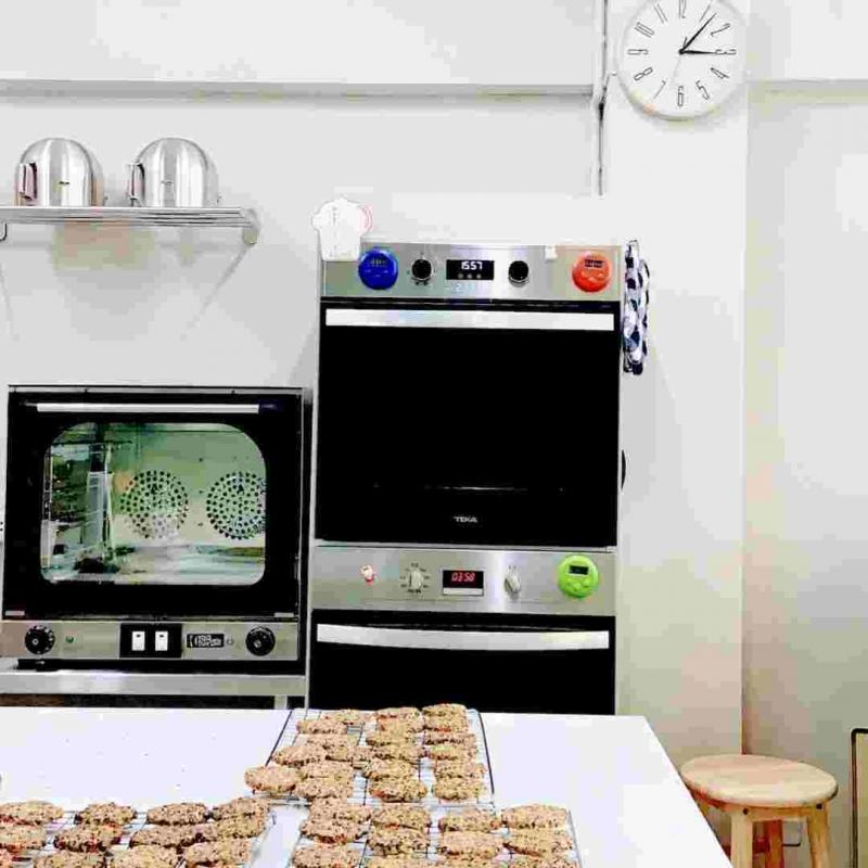 ปล่อยเซ้งร้านทำเบเกอรี่ พร้อมอุปกรณ์ครบ  ย่านลำลูกกา คลอง4