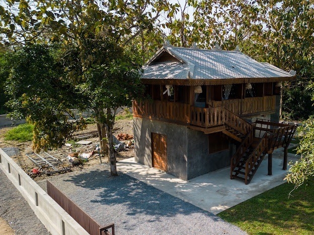 บ้านสวย ทรงไทย 2 ชั้น ครึ่งไม้ครึ่งปูน สันป่าตอง เชียงใหม่ ราคาไม่เกิน 2 ล้าน