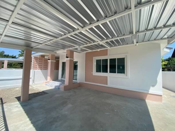 โซนสันกำแพง ขายเพียง 2.09 ล้าน บ้านสร้างใหม่ ชั้นเดียว บ้านสวย พร้อมเข้าอยู่ ใกล้ร้านหมูกระทะชื่อดัง #ใกล้ตลาดอุ๊ยทา ไปสนามบินเพียง 30 นาที