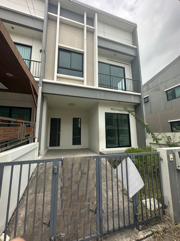 ขายทาว์เฮ้าส์โครงการ เดอะทรอป 2 ลาดกระบัง กรุงเทพมหานคร BG 3099