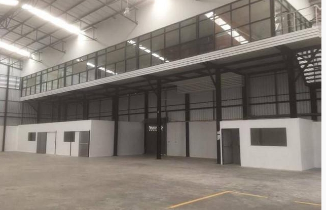 ให้เช่าโกดัง 1300 ตรม ย่าน รามอินทรา บางเขน รถเทรนเลอร์และรถพ่วง เข้าได้