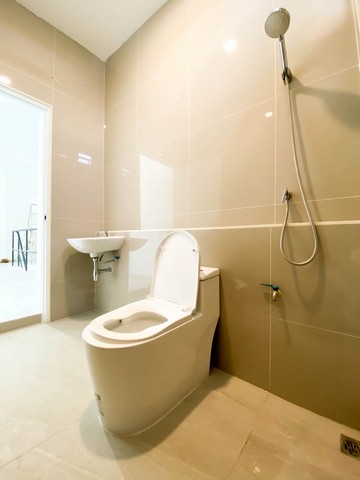 BS1303ให้เช่าโกดังพร้อมออฟฟิศ 300 ตรม. สร้างใหม่ ซ.พัฒนาชนบท 3 ใกล้มอเตอร์เวย์ เหมาะทำคลังสินค้า