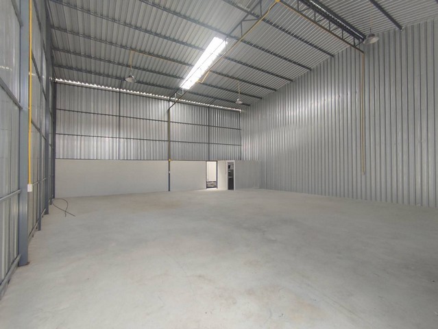 โกดังใหม่ให้เช่าตลาดขวัญ  145-170 ตร.ม. ซอยนนทบุรี 6 ถ.เรวดี ต.ตลาดขวัญ อ.เมืองนนทบุรี จ.นนทบุรี 