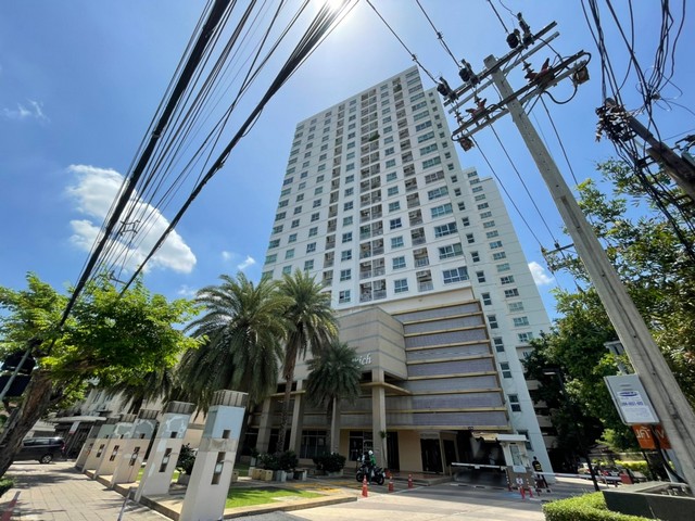   รายละเอียดเพิ่มเติม Code ID : AK 0325  ราคาขาย  1,776,500 บาท- พื้นที่ใช้สอย :  30.16 ตร.ม. - จำนวนห้อง :  1 ห้องนอน 1 ห้องน้ำ - ชั้นที่ : 11- อาคาร : 1 พิกัดทรัพย์ : https://maps.app.goo.gl/7fsMrhhHN7DTF7cs8    สถานที่ใกล้เคียง- ใกล้ห้างสรรพสินค้าเซ็นทรัลพลาซา (พระราม 3)- ใกล้โรงเรียนอนุบาลมงคลวรรณ - ใกล้โรงเรียนนานาชาติเกวลี- ใกล้ท็อปส์มาร์เก็ต (เซ็นทรัล พระราม 3) สอบถามเพิ่มเติม/นัดชมโทร. 097-419-5982(พลอย)โทร. 096-932-4624(ออมสิน)Line : @panaya (มี@ด้า�