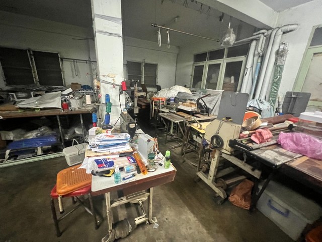 ขายตึก/อาคารพาณิชย์อาคาร 5 ชั้น 3 คูหา  รัชดา พระราม9 ใกล้รถไฟฟ้า MRT ใกล้ห้างสรรพสินค้า ทำเลธุรกิจ ค้าขาย