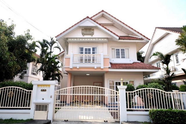 ให้เช่าบ้านเดี่ยว โครงการปารคเวย์ชาเลย์รามคำแหง190/1 ย่าน มีนบุรี, หนอกจอก, ลาดกระบัง, บึงกุ่ม รามคำแหง