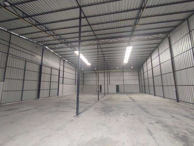 โกดังให้เช่าบางแม่นาง 1  200-440 ตร.ม บางแม่นาง อ.บางใหญ่ จ.นนทบุรี ใกล้วัดส้มเกลี้ยง หมู่บ้านพระปิ่น 3 ซอยกันตนา วัดพระเงิน วัดบางโค