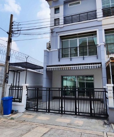 ให้เช่าทาวน์โฮม 3 ชั้น บ้านกลางเมือง เดอะรอยัลโมนาโค ศรีนครินทร์ 24 หลังมุม