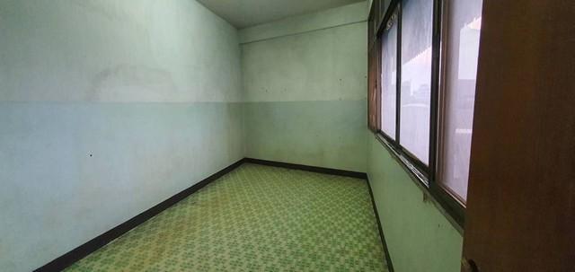 ให้เช่าอาคารพาณิชย์ 4 ชั้น ริมถนนพระราม 3 เนื้อที่ 185 ตรว พื้นที่ใช้สอยอาคาร 567 ตรม.จอดรถได้หลายคัน ใกล้โฮมโปรพระราม 3