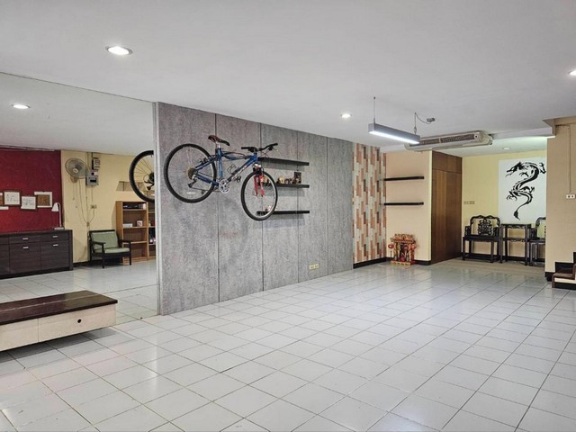 [B888]ให้เช่า 20k ทาวน์โฮม ออฟฟิศ 4 ชั้น พัฒนาการ 38 เขตประเวศ ห่างจากปากซอยเพียง 800 เมตร