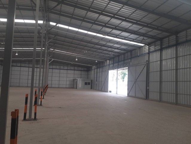 BS1306 ให้เช่าโกดังพร้อมออฟฟิศ ขนาด 990 ตรม.ย่านหนองจอก ใกล้สนามกอล์ฟฟีนิกซ์ โกลด์ค่าเช่า 105,000 บาท ประกัน 2 เดือน ล่วงหน้า 1 เดือน สัญญา 1 ปีติดต่อ : คุณพร 0938091444 (เบอร์นี้แอดไลน์ได้คะ),โทร 0939833259ID Line : henghengpaulaรหัสประกาศ BS1306BS1306 ให้เช่าโกดังพร้อมออฟฟิศ ขนาด 990 ตรม.ย่านหนองจอก ใกล้สนามกอล์ฟฟีนิกซ์ โกลด์ทำเลดีเชื่อมต่อลาดกระบัง หนองจอก สุวินทวงค์ มีนบุรี สนามบินสุวรรณภูมิและฉะเชิงเทร