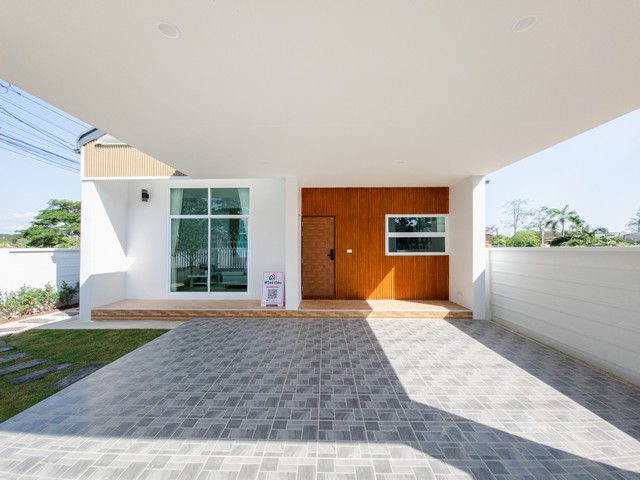 ขายบ้าน 2 ชั้น บ้านสวยสไตล์นอร์ดิก โครงการฟิโอร่าโฮม หลังวัดอรัญญิก เดินทางสะดวก