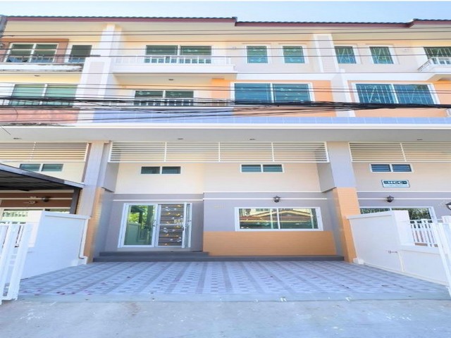 PB3868 ให้เช่าโฮมออฟฟิศ 4 ชั้น ซอยนวมินทร์ 77 ใกล้ เดอะมอลล์บางกะปิ เหมาะทำสำนักงาน หรืออยู่อาศัย