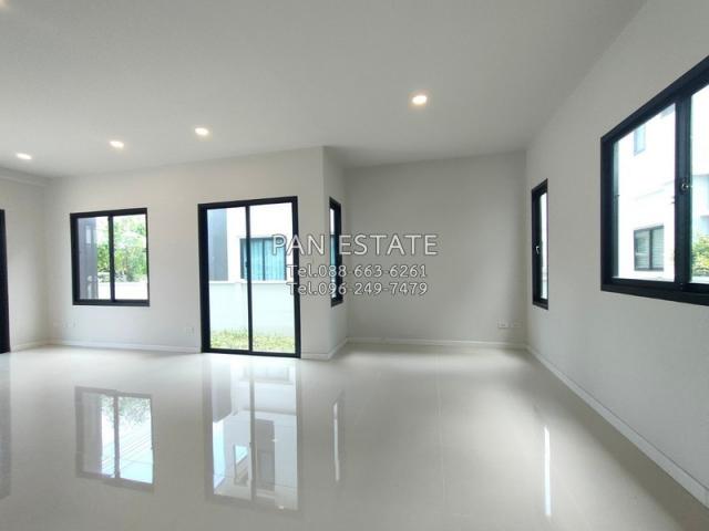 ขายบ้านนันทวัน รามอินทรา-พหล50 อุปกรณ์ครบพร้อมอยู่อย่างสบาย4 ห้องนอน 4 ห้องน้ำ 3 จอดรถ108 ตรว. ใช้สอย 291 ตรม.ถนนรามอินทรา