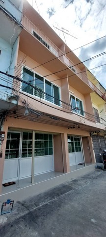 ให้เช่าตึกแถว 3ชั้น 13ตร.วา พท. 140ตร.ม 2 ห้องนอน ถนนจันทร์ ซอย 22