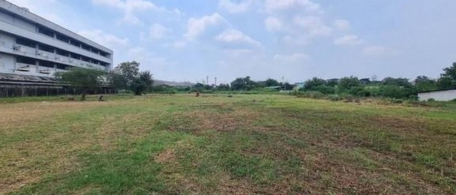  ขายที่ดินพื้นที่สีม่วง เนื้อที่ 4 ไร่กว่า อ.กระทุมแบน สมุทรสาคร เหมาะสร้างโรงงานอุตสาหกรรม