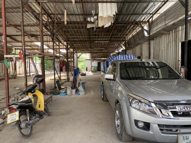 ให้เช่าโกดัง-โครงสร้าง ซอยลาดพร้า 126 เนื้อที่  เนื้อที่ 170 ตารางวา สร้างเต็มเนื้อที่ เหมาะสำหรับทำอู่ซ่อมรถ ร้านอาหาร เช่า 29,000 บาท