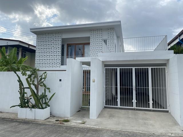 EPL-HR1091 ขายบ้านเดี่ยว รามคำแหง24 แยก 28 บ้านรีโนเวทใหม่ เนื้อที่ 60ตารางวา พื้นที่ใช้สอย 200ตารางเมตร 5 ห้องนอน 3 ห้องน้ำ 