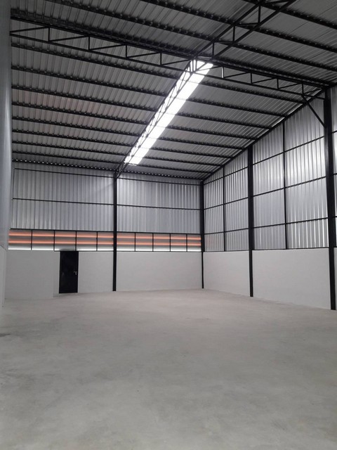 โกดังให้เช่าซอยลำโพ 33 ขนาด180 ตร.ม. ต.ลำโพ อ.บางบัวทอง จ.นนทบุรี ไม่ไกลจากศูนย์กระจายสินค้าเซเว่น