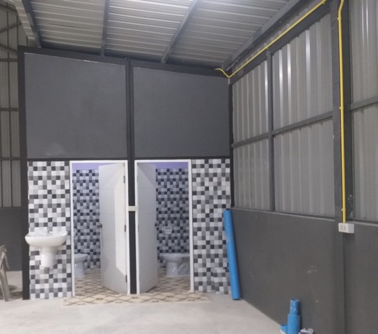 ให้เช่า โกดัง   หทัยราษฎร์   มีนบุรี  พื้นที่โกดัง  440   ตรม. ราคา  65,000 สนใจติดต่อ  Tel. 093  678  5948