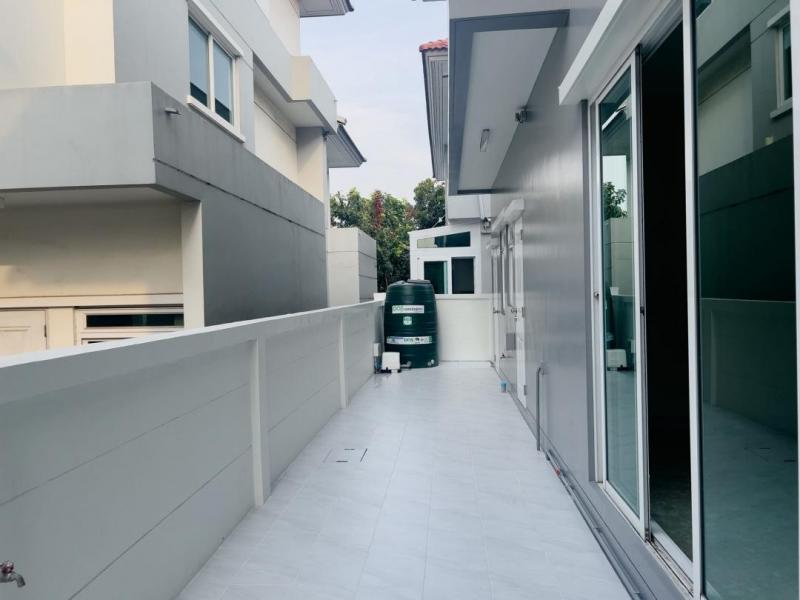 EPL-HS1093 ขายบ้านเดี่ยว 2 ชั้น โครงการแกรนด์ บางกอก บูเลอวาร์ด พระราม 9-ศรีนครินทร์ พื้นที่ใช้สอย 305 ตรม.เนื้อที่ 64.5 ตรว.4 ห้องนอน