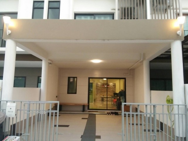 POR3866 ให้เช่า พาทิโอ ศรีนครินทร์-พระราม 9  Patio Srinakarin-Rama 9 ถนนกรุงเทพกรีฑา บ้านหน้าสวน และวิวห้องนอนสนามกอล์ฟกรุงเทพกรีฑา