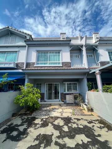 ทาวน์โฮม2ชั้น ฟังก์ชันบ้านเดี่ยว หน้าบ้านไม่ชนกับใคร 2ที่จอดรถ บ้าน indy ศรีนครินทร์ ร่มเกล้า 