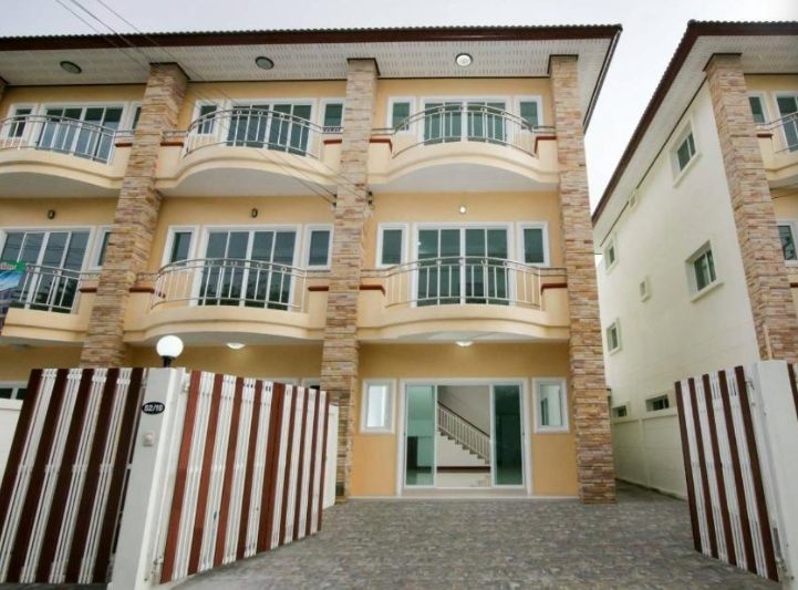 ให้เช่าทาวโฮม 3 ชั้น  ซอยลาดพร้าว 101 จดทะเบียนบริษัทได้