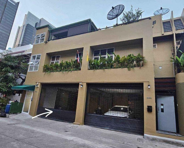 ให้เช่าโฮมออฟฟิศอยู่ชั้น1ขนาด 180ตร.ม.ย่านพระราม9 รัชดา แยก อสมท. ใกล้MRTพระราม9