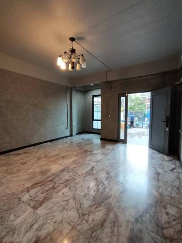 ให้เช่าโฮมออฟฟิศ 3 ชั้น ย่านลาดพร้าว รามคำแหง65 ซอยลาดพร้าว124 มี 4 ห้องนอน 3 ห้องน้ำ พื้นที่ใช้สอย 190 ตารางเมตร เนื้อที่ 31.6 ตารางวา