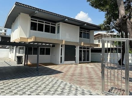  ให้เช่าบ้านเดี่ยว 2 ชั้น 112 ตร.ว. 4 ห้องนอน 3 ห้องน้ำ เข้าได้ทั้งวิภาวดี 16 และ รัชดา 19