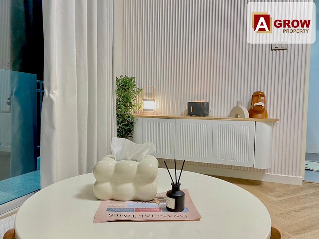 โครงการ มายคอนโด สุขุมวิท81(My condo sukhumvit 81)ที่ตั้ง : ซ.81 ถนน สุขุมวิท แขวงบางจาก เขตพระโขนง กรุงเทพมหานครรหัสทรัพย์ : AGC00174ราคาขาย  3,790,000 บาท ฟรีโอน รายละเอียด : - ขนาดห้อง 53.9 ตารางเมตร ชั้นที่ 7- 2 ห้องนอน - 2 ห้องน้ำ - 1 ห้องรับแขก - 1 ห้องครัว- 1 ที่จอด สถานที่ใกล้เคียง :- โรงเรียนนานาชาติแองโกล สิงคโปร์- สถานีรถไฟฟ้า BTS อ่อนนุช- Tesco Lotus อ่อนนุช- Big C Extra อ่อนนุช- Gateway เอกมัย- 101 True Digital Park และ Bitech บางนา- รพ.กล้