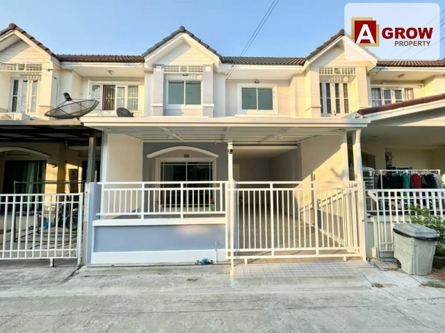 ม. อักษรา บางบัวทอง รีโนเวทพร้อมอยู่ที่ตั้ง : ถนนบางกรวย-ไทรน้อย บางรักพัฒนา บางบัวทอง นนทบุรีรหัสทรัพย์ : AGT00310ราคาเพียง​ 1,990,000 บาทรายละเอียด : - พื้นที่ 21 ตารางวา- 3 ห้องนอน- 2 ห้องน้ำ- 1 ห้องครัวใหญ่- 1 ห้องรับแขก- 1 ที่จอดรถภายในบ้าน***แถมฟรี***- ชุดโต๊ะทานข้าว 4 ที่นั่ง - โซฟาชุดรับแขกจุดเด่น : - เดินทางสะดวก- บ้านรีโนเวทใหม่ ทำหลังคาหน้าบ้านใหม่ ห้องครัวใหม่ ปูกระเบื้องใหม่ 