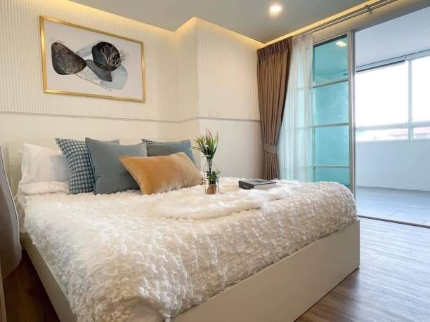 โซนนิมมาน ขาย 1.99 ล้าน 40+ ตรม. ใจกลางเมืองเชียงใหม่ พร้อมอยู่ เฟอร์นิเจอร์ครบ ตอบสนองทุกความต้องการพื้นฐานในทุกวัน