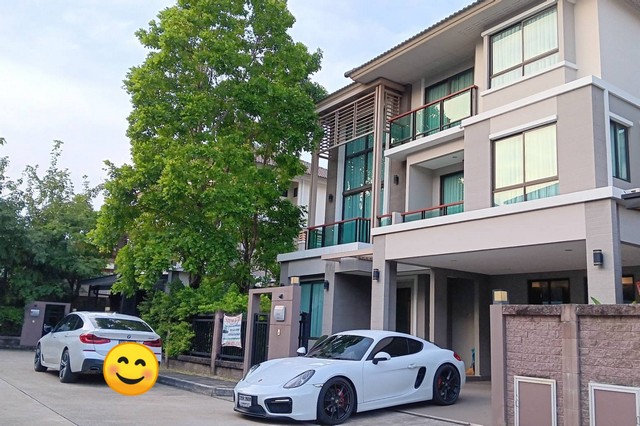 ให้เช่าบ้านเดี่ยว 3 ชั้น 65 ตรว. 5 ห้องนอน โครงการภัสสร วงแหวน-รามอินทรา หลังห้างแฟชั่นไอส์แลนด์ 