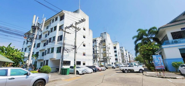 คอนโด. Eua Arthorn Salaya 1 420000 B. 1 ห้องนอน 1 ห้องน้ำ 33 ตารางเมตร ใกล้กับ ใกล้สนามกีฬา ใกล้พื้นที่ใช้สอยส่วนกลางของโครงการ โครงการบ้านเอื้ออาทรศาลายา 1 อยู่ติดกับตลาดเอื้ออาทร สะดวกสบาย จับจ่าย ใช้สอยสะดวก แค่เดินเข้าออกปากซอย บรรยากาศน่าอยู่ นครปฐม   