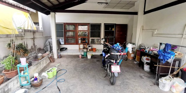 townhome อุบลชาติ ราคาเดียวจัดให้หนักมาก นนทบุรี