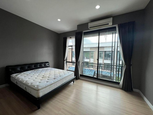 POR3879 ให้เช่า ทาวน์โฮม 3 ชั้น บ้านกลางเมืองนวมินทร์ 42 BAAN KLANG MUANG NAWAMIN 42 ทำออฟฟิศจดทะเบียนบริษัทได้ ว่าง เดือนพ.ค 2567