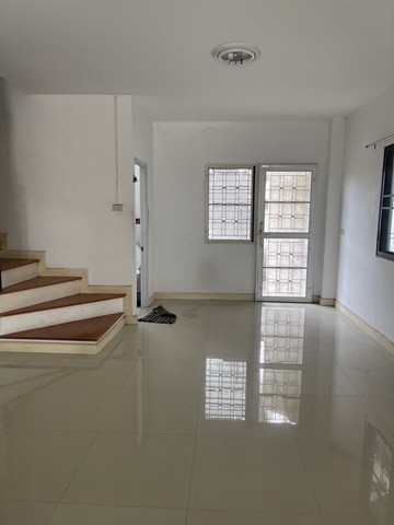 ขายทาวน์โฮม 3 ชั้น หลังมุม รังสิต - นครนายนก คลอง 2 จังหวัดปทุมธานี