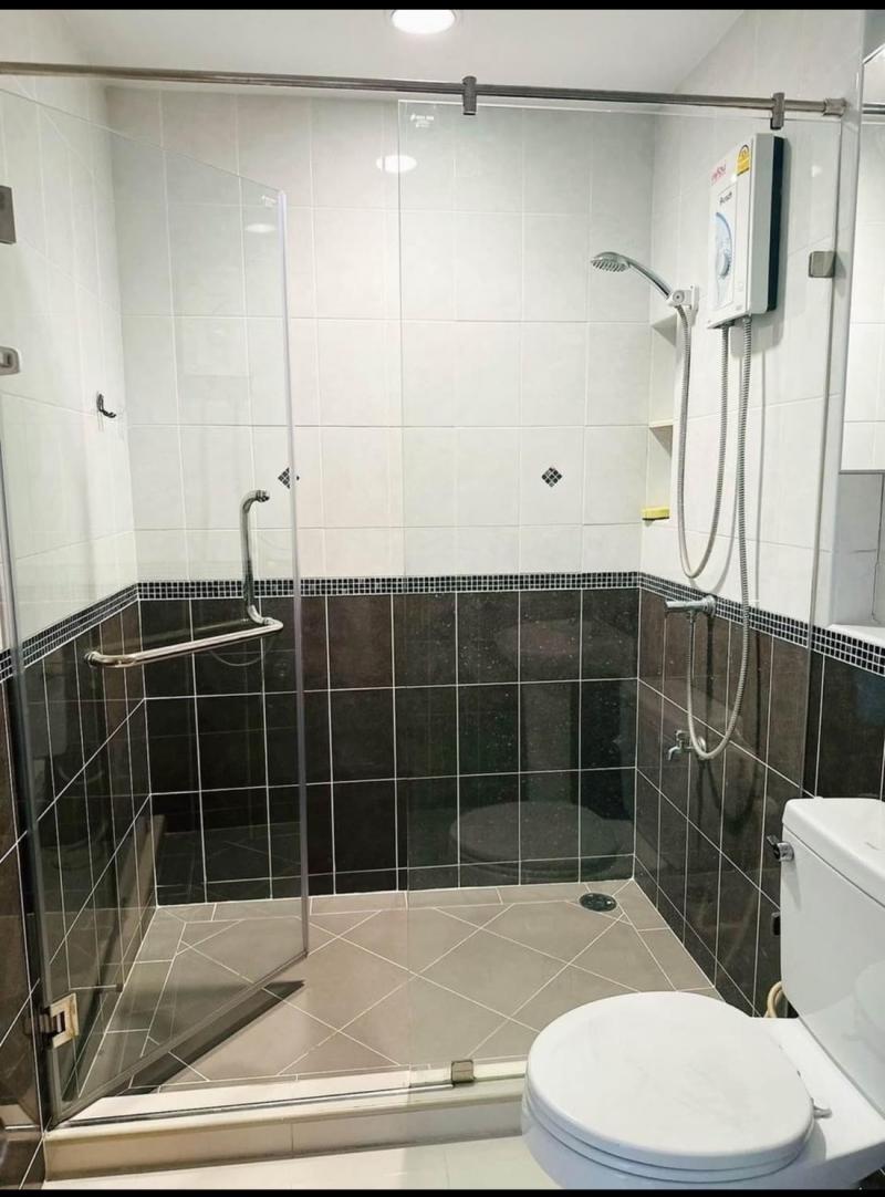 ให้เช่าบ้านกลางเมือง S Sense ซอยศรีนครินทร์ บ้าน 3 ชั้น ตกแต่งพร้อมหิ้วกระเป๋าเข้าอยู่ได้เลย3 นอน 3 น้ำ 2 ห้องนั่งเล่น