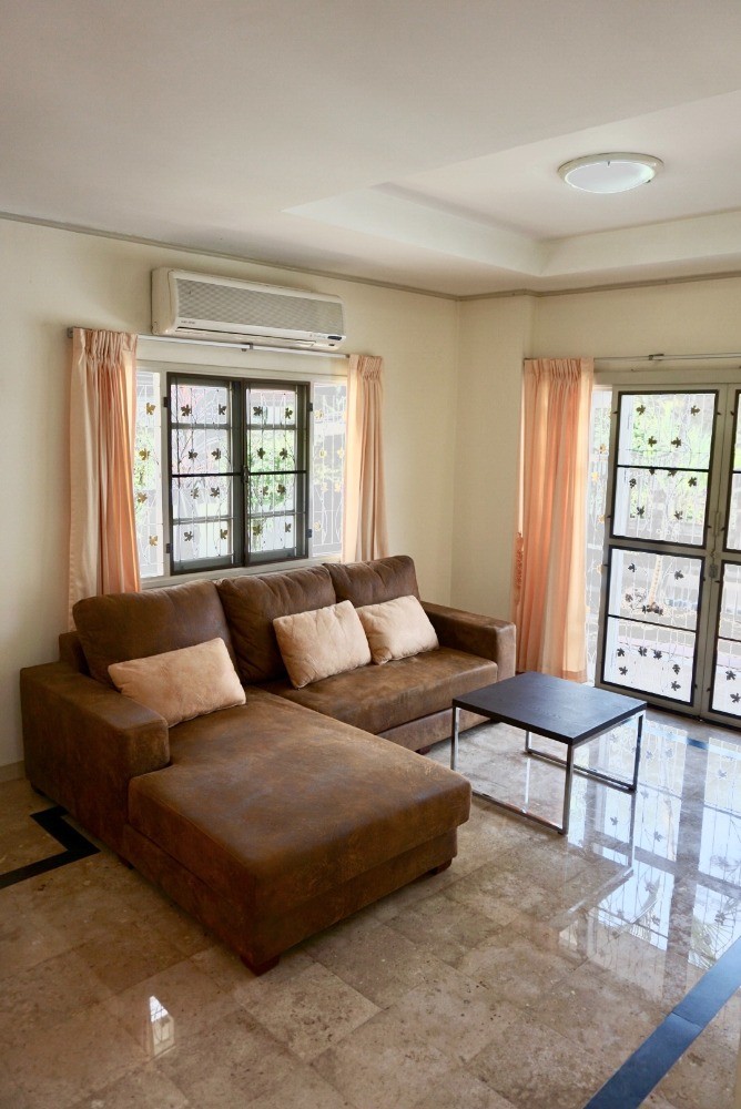 รหัสC6041 ให้เช่าบ้านเดี่ยว 2ชั้น หมู่บ้าน Parkway Chalet รามคำแหง190 ถนนรามคำแหง มีนบุรี