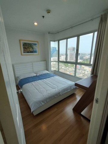 Lumpini Rama 4, nice, spacious, clean, 17th floor, BTS Ekkamai.***Service for selling/renting houses, condos and giving advice. If interested, contact at any time***Interested in additional details or pictures or making an appointment to see the room?Contact Ekachai (Aui)T. 089-799-5598Line ID: @auiauiaui001 (add @ in front as well)Room type: 1 bedroom, 1 bathroomSize 37.15 sq m., 17th floorNew, clean room, beautifully decorated, ready to move in.details-------------------------------------------------- ------------Rental price: 15,000 baht/month-------------------------------------------------- ------------*Facilities worth using– Lobby- swimming pool– Fitness– Sauna-------------------------------------------------- ------------*Nearby important places (Based on information from Google Map)1. Terminal 212. J Avenue3. BTS Ekkamai4. Samitivej Hospital5. Bangkok Hospital-------------------------------------------------- ------------Rental conditions1 year rental contractPay 1 month