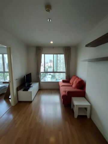 Lumpini Rama 4 nice spacious clean 17th floor BTS Ekkamai