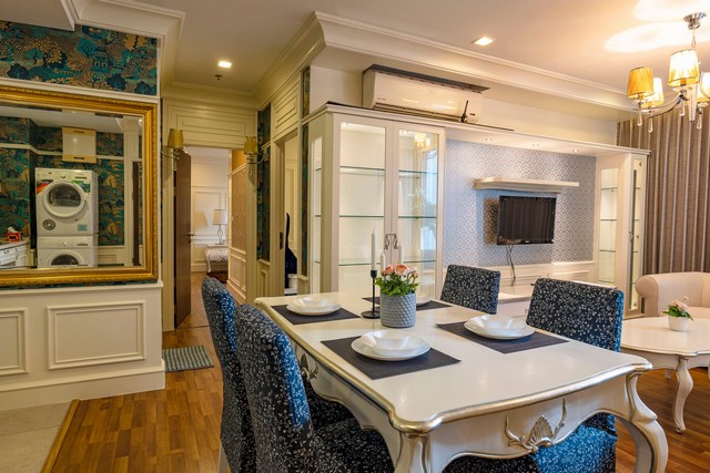 Le Luk Condominium, clean, spacious, livable, 9th floor, BTS Phra Khanong.***Service for selling/renting houses, condos and giving advice. If interested, contact at any time***Interested in additional details or pictures or making an appointment to see the room?Contact Ekachai (Aui)T. 089-799-5598Line ID: @auiauiaui001 (add @ in front)Room type: 2 bedrooms, 2 bathroomsSize 78.16 sq m., 9th floorClean room, beautifully decorated, ready to move in.details-------------------------------------------------- ------------Rental price: 40,000 baht per month-------------------------------------------------- ------------* Complete electrical appliances- Air conditioning- fridge- TV- washing machine-------------------------------------------------- ------------*Nearby important places (Based on information from Google Map)- Gateway Ekamai 1 km.- Major Ekamai 1.3 km.- Emporium 3.2 km.- Rain Hill 2.5 km.- BTS. Phra Khanong-------------------------------------------------- ------------Rental conditi