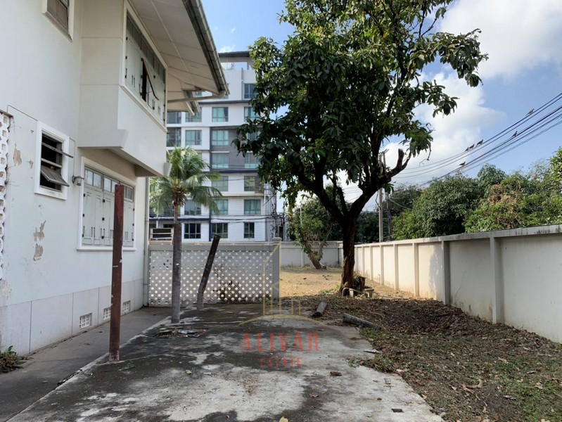 RH031124 ขาย/ให้เช่า บ้านเดี่ยว 2 ชั้น พร้อมเนื้อที่กว่า 1 ไร่ 1 งาน ย่าน อารีย์